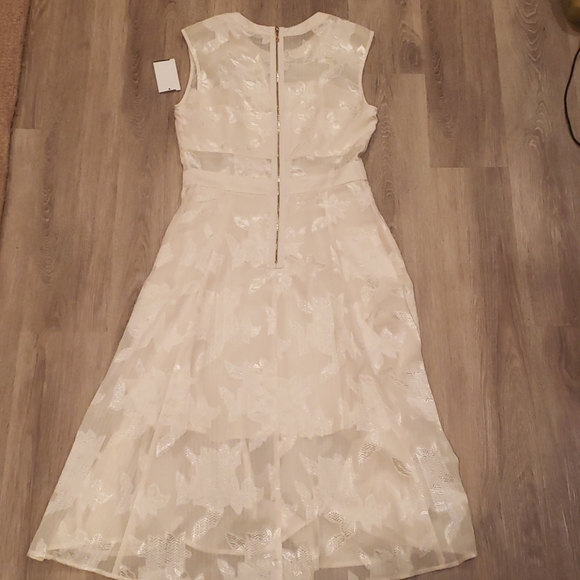 Ivory dress - Picture 2 of 3
